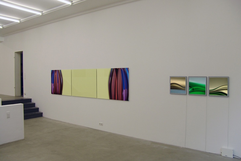 chromatic plants (blue) | chromatic impulse, aluminium-dibond mit diasec face + led leuchtkästen farbwechsel, galerie bernd lausberg, düsseldorf, 2006 d49cfcfb798e2569937fe1059963.jpg